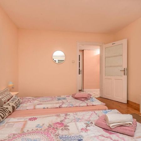 Spacious And Cozy 3 Bedroom Apartment In Downtown Sofia Bagian luar foto